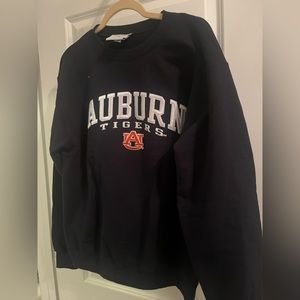 Gently used heavy crewneck college sweatshirt, size Med